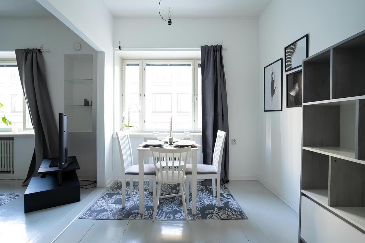 Stylish Studio At The Heart Of Helsinki Apartment Exterior photo